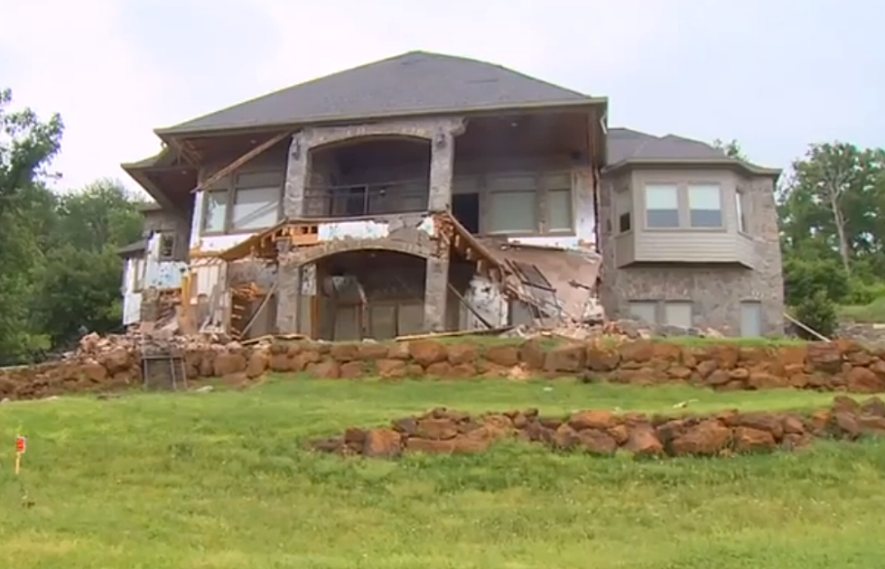 Home on Lake Palestine Continues Its Slow Collapse