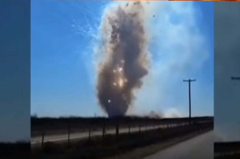 Destroying Fireworks Turns into Quite the Show in West Texas