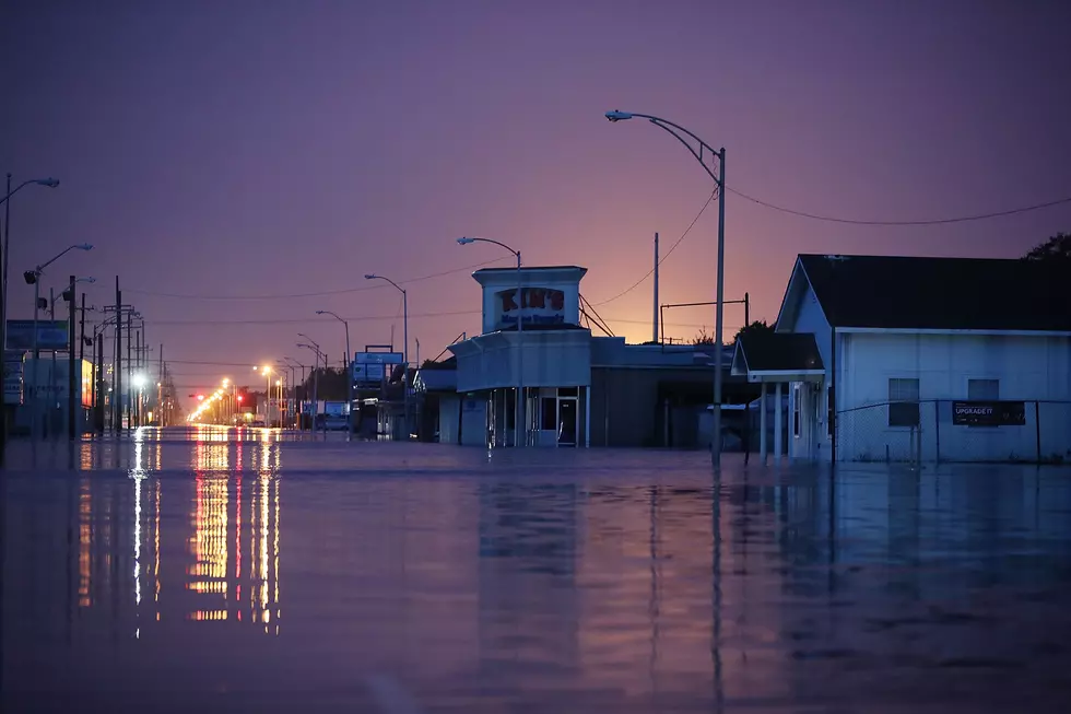 Texas Residents Can Get Paid $14-34 an Hour Helping With Hurricane Harvey