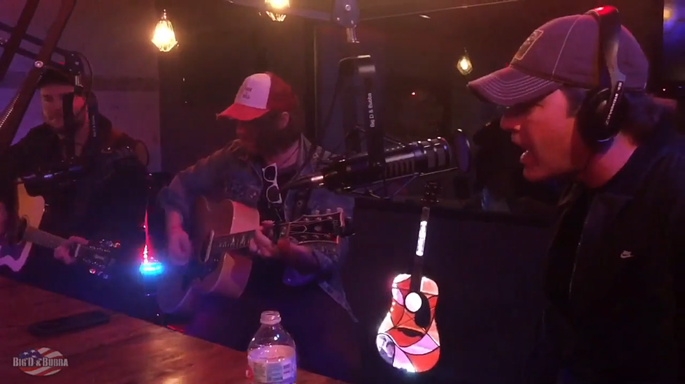 ICYMI: Rodney Atkins Performs in the Big D and Bubba Studio