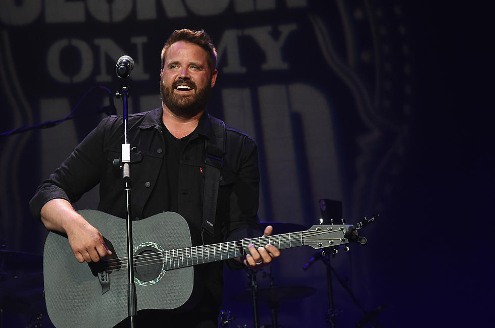 Big D and Bubba Talk to Randy Houser