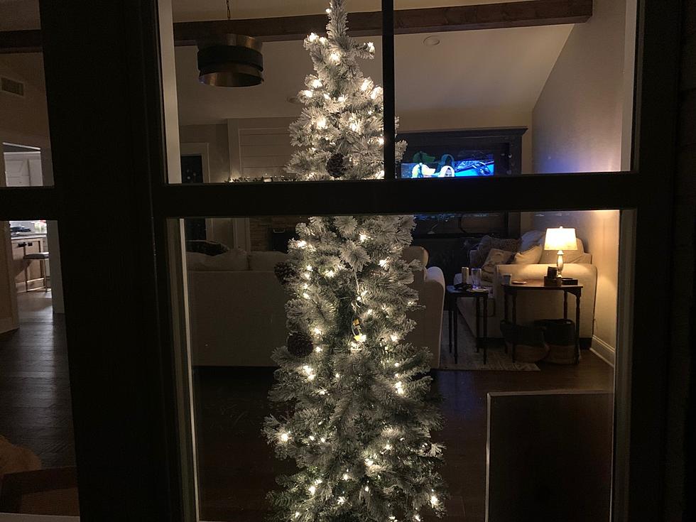 Confession: I Don&#8217;t Wanna Take Down My Christmas Tree