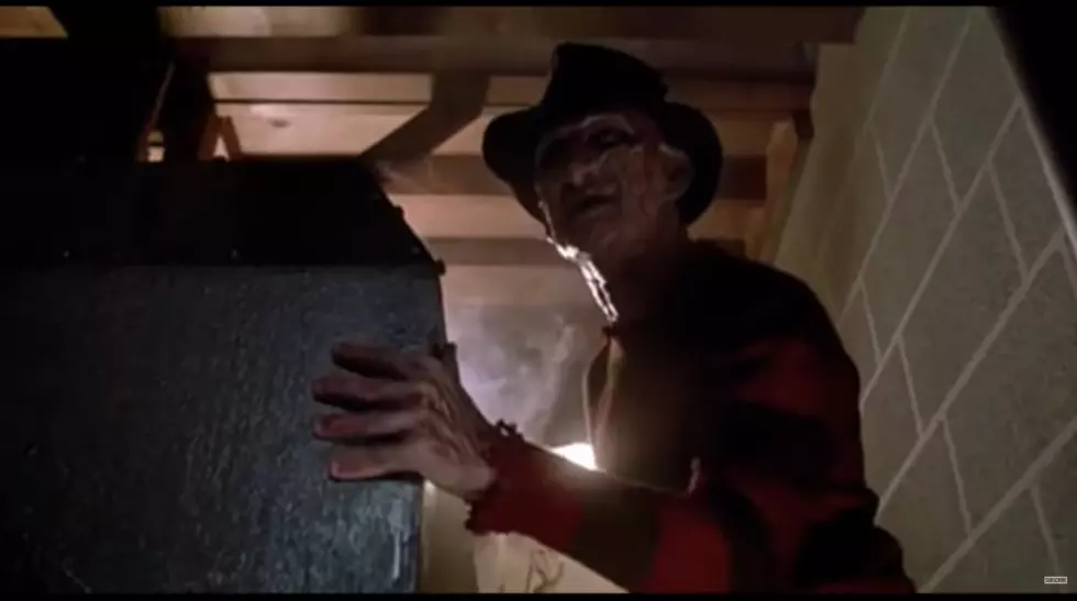 Big D and Bubba talk to Freddy Krueger (Robert Englund) on the Hotline