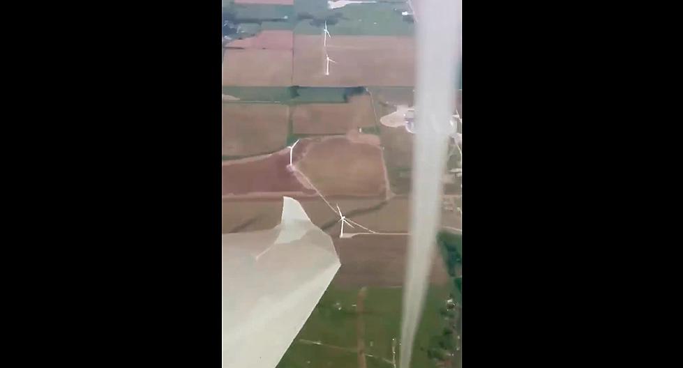 Watch Landspout Carry Oklahoma Glider Pilot in Scary Video