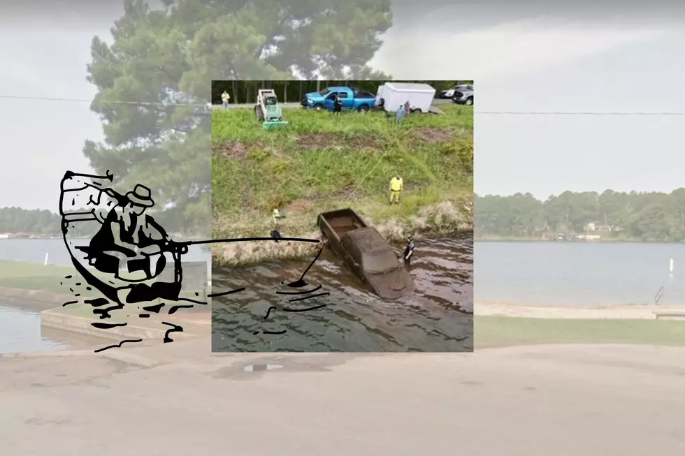 In Jacksonville, TX a Fisherman Catches a Ford F-150 Out of Lake Jacksonville