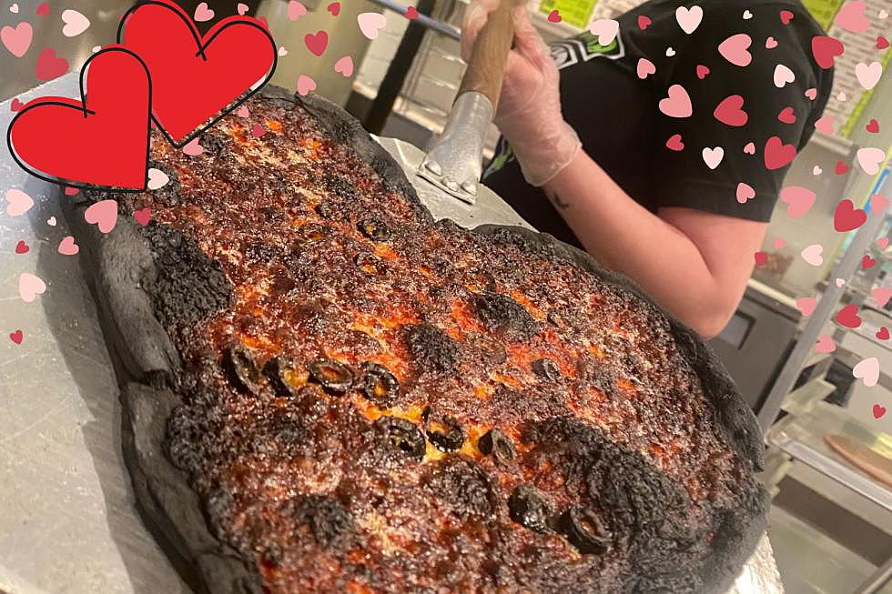 One Texas Pizza Joint is Sending Burnt Pies to Exes for Valentine&#8217;s