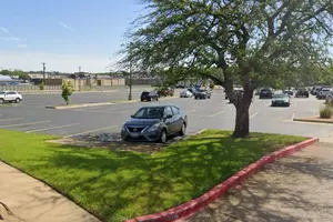 A Stranger’s Bizarre Move in a Tyler Parking Lot Left Me Speechless
