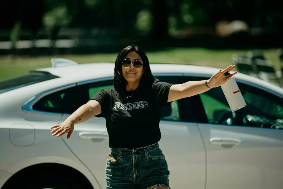 Is It Illegal to Get Out of Your Car at a Red Light in Texas?