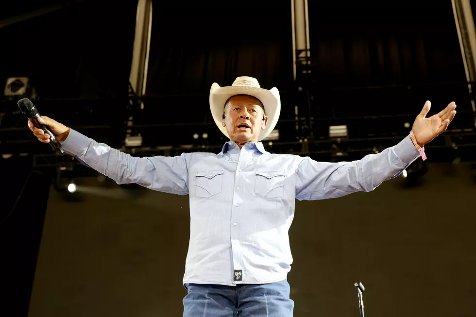 Win 2 Tickets to See Neal McCoy Live in Texarkana