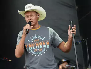 Neal McCoy Gives Young Fan a Concert Moment to Remember