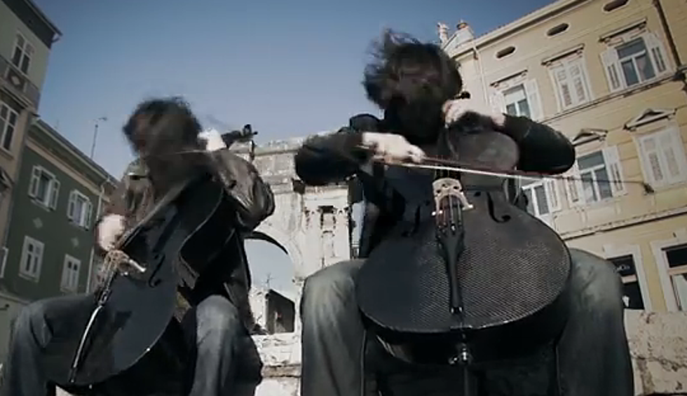 2 Cellos Covers Guns n Roses “Welcome to the Jungle” [VIDEO]