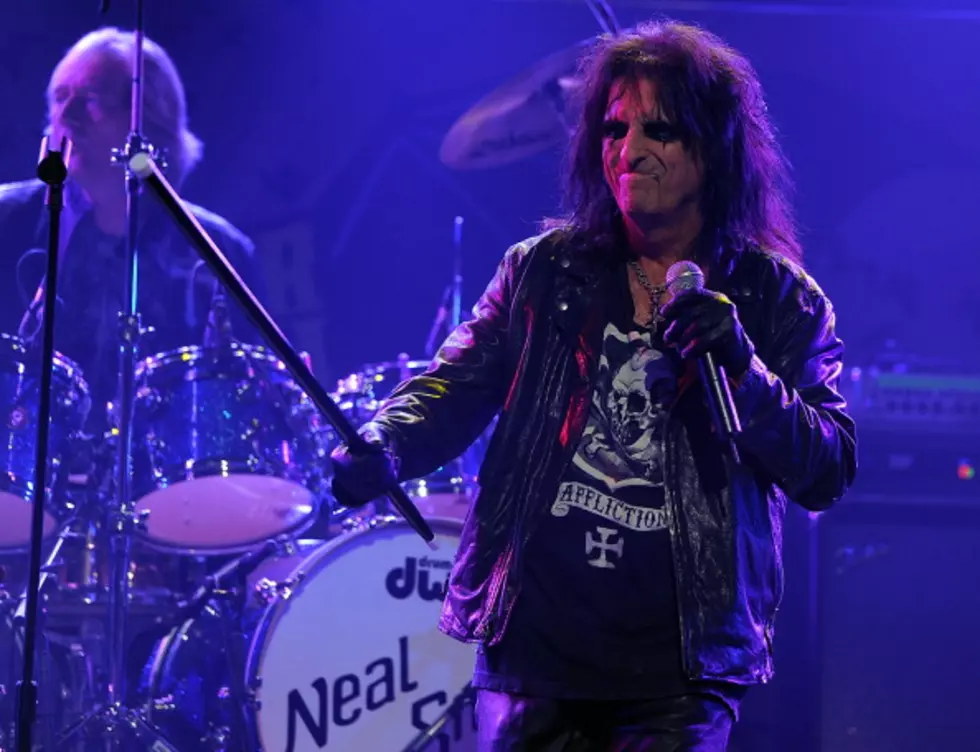 NBA Lockout Could Cost Alice Cooper&#8217;s Cooper&#8217;stown $500,000