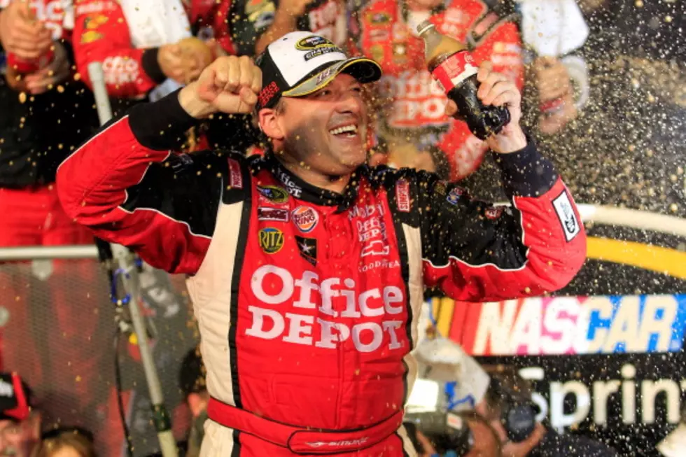 Tony Stewart Wins 3rd NASCAR Sprint Cup Series Championship