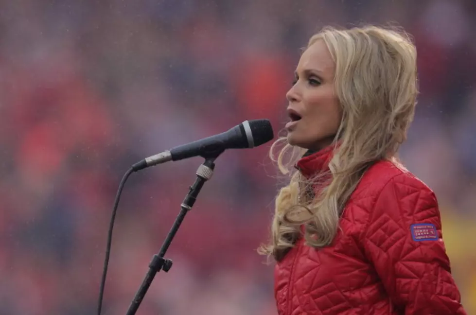 Who&#8217;s National Anthem Was Better: Steven Tyler Vs. Kristin Chenoweth [VIDEO]