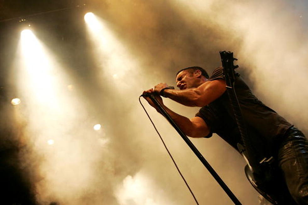 New Nine Inch Nails Album Complete, Reznor Signs Band With Columbia