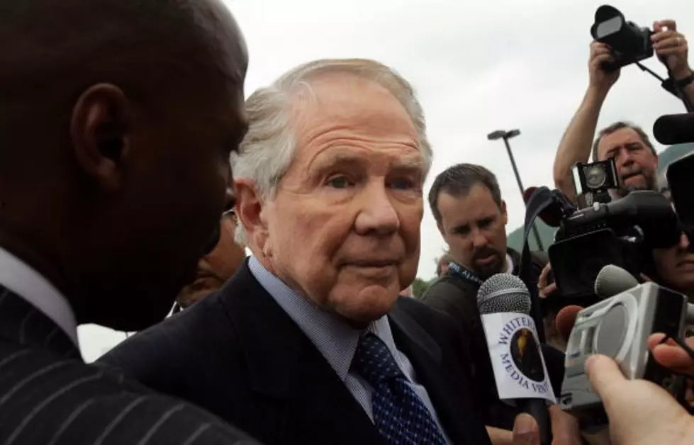 Pat Robertson Is A Giant Douchebag! [VIDEO]