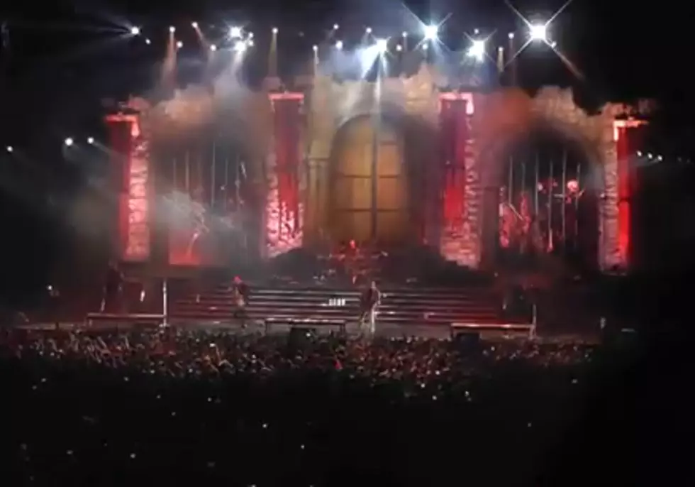 Avenged Sevenfold Performs New Songs Live [VIDEO]