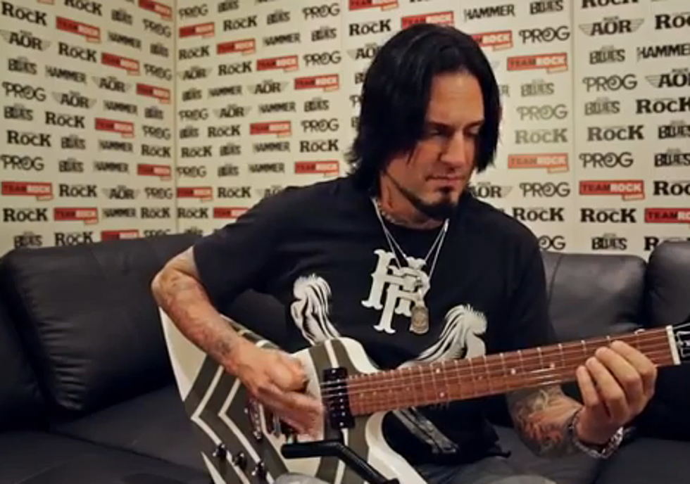 Getting Help From Jason Hook Of Five Finger Death Punch [VIDEO]