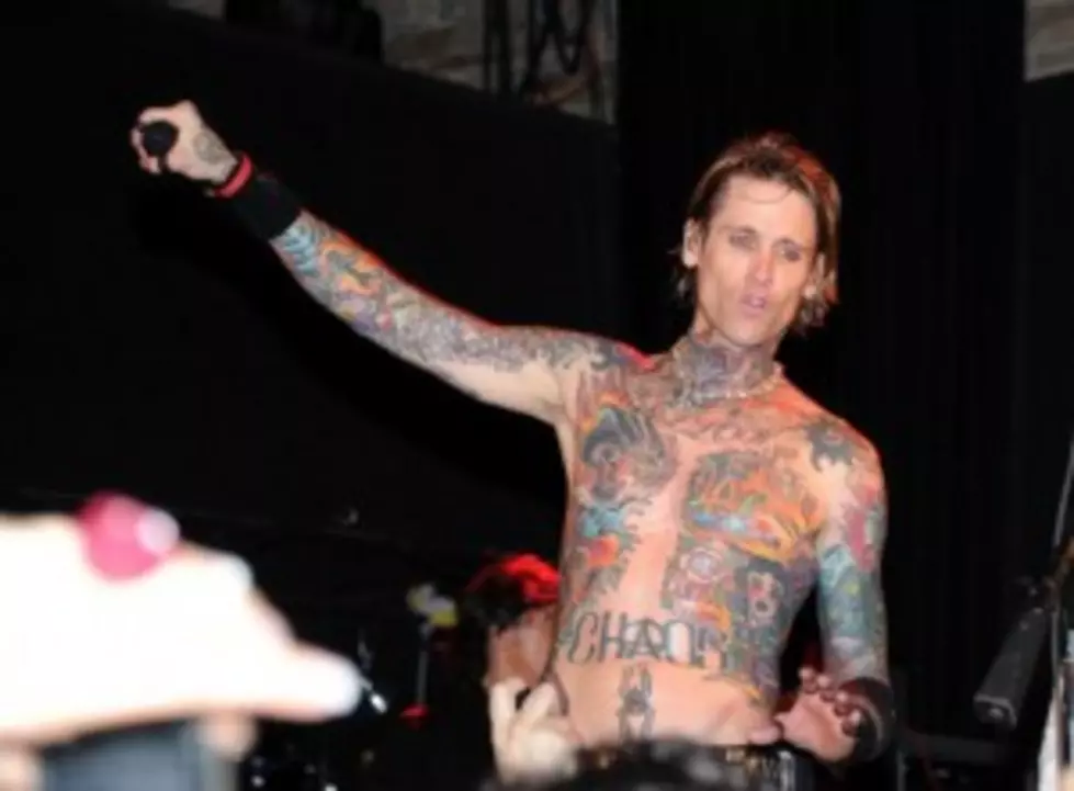 Buckcherry Unveils New Video For &#8220;Dreamin&#8217; Of You&#8221;