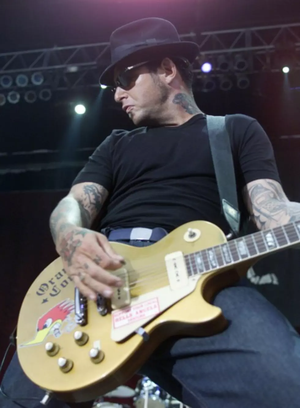 Mike Ness of Social Distortion Talks Tour, Book and New Record Projects [VIDEO]