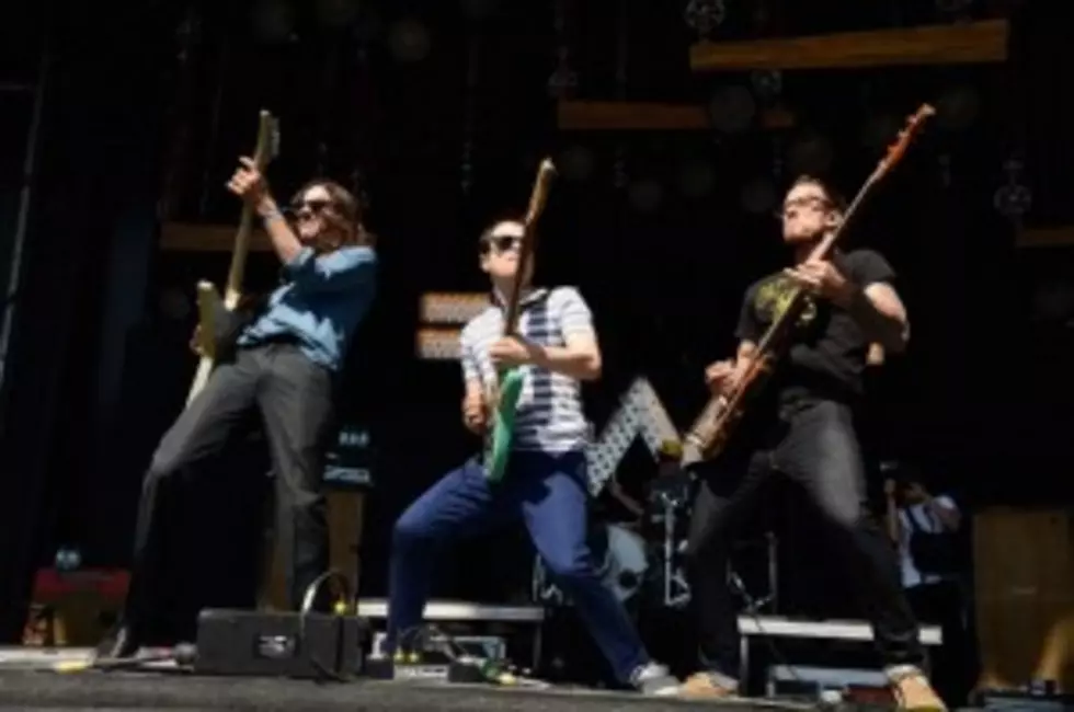 Weezer Streams New Track From Upcoming Album