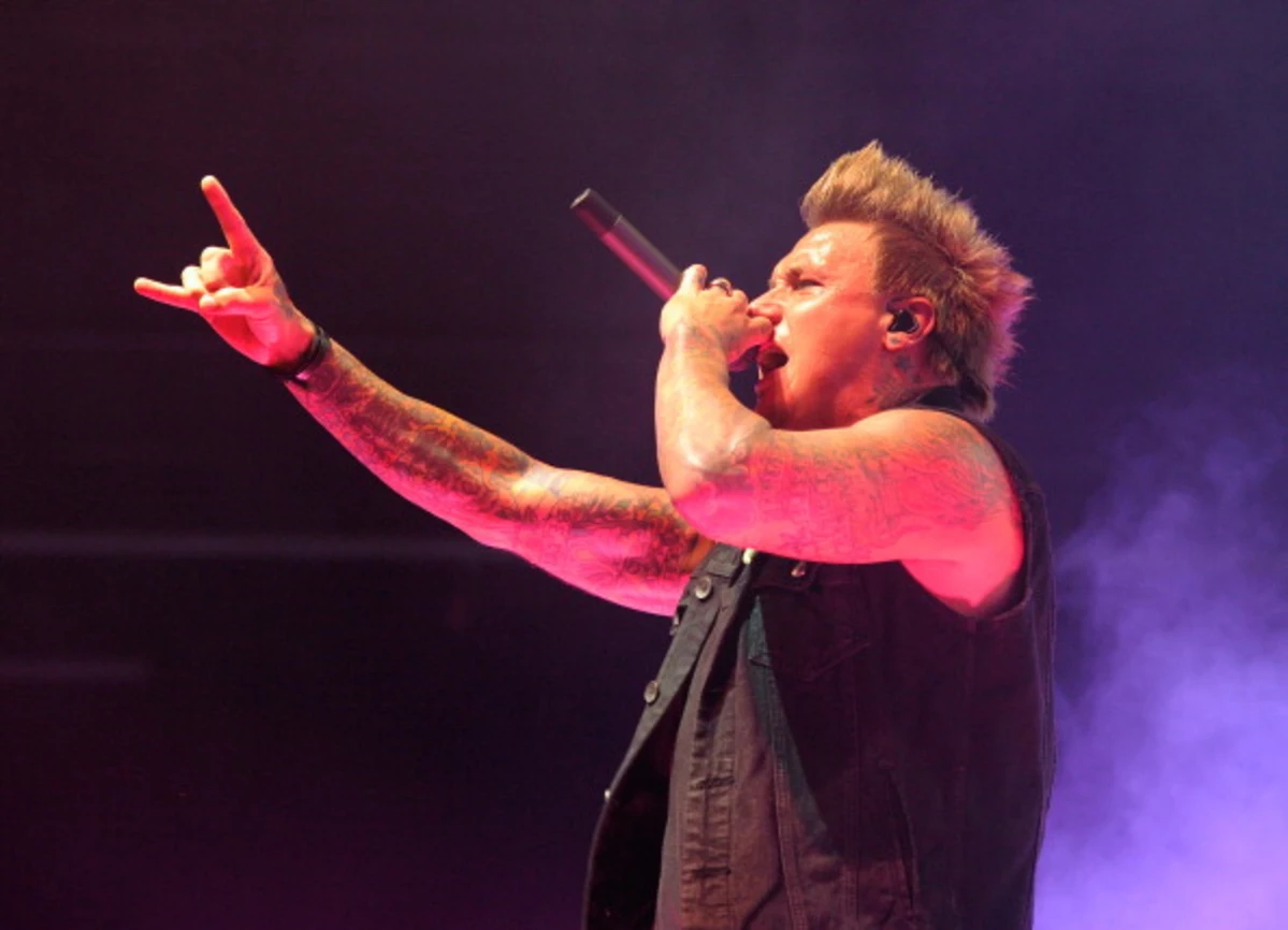 Papa Roach Delivers With New Song 'Broken As Me' [VIDEO]