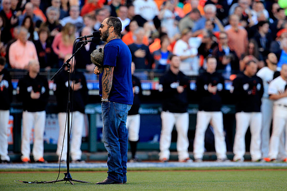 Aaron Lewis Messes Up National Anthem