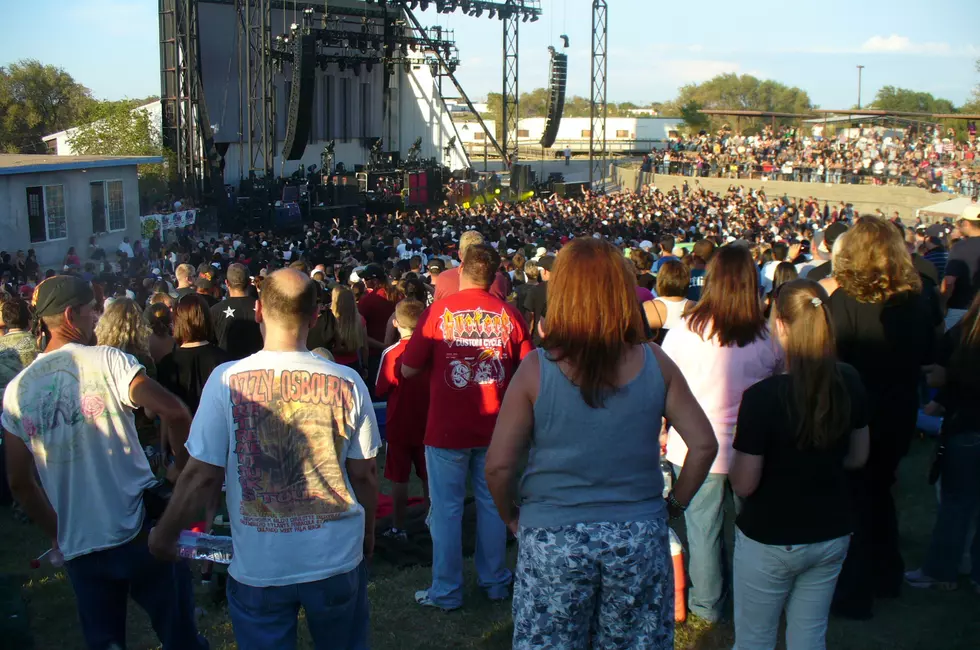 Staind Lubbock Crowd Shot