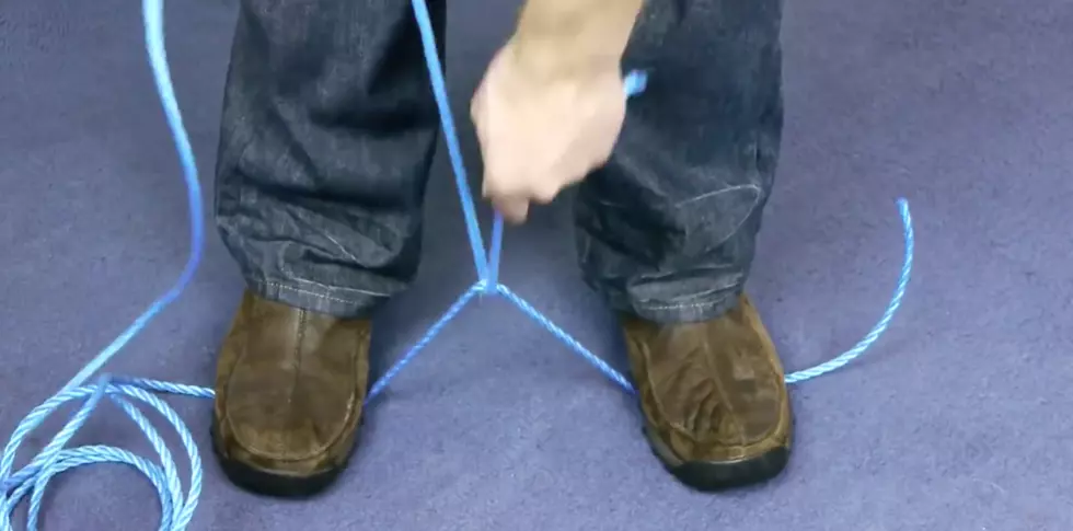 Men’s Junk: How To Cut A Rope Without Tool [VIDEO]