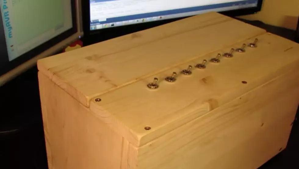 This Box May Be The Coolest But Most Useless Thing Ever [VIDEO]