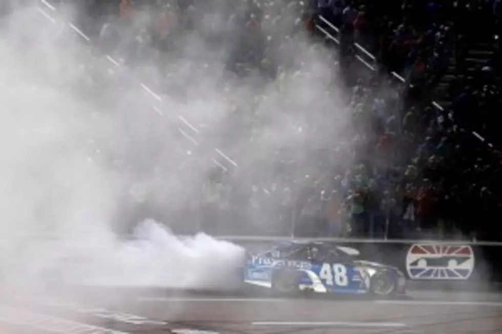 Jimmie Johnson Seizes Victory In Texas
