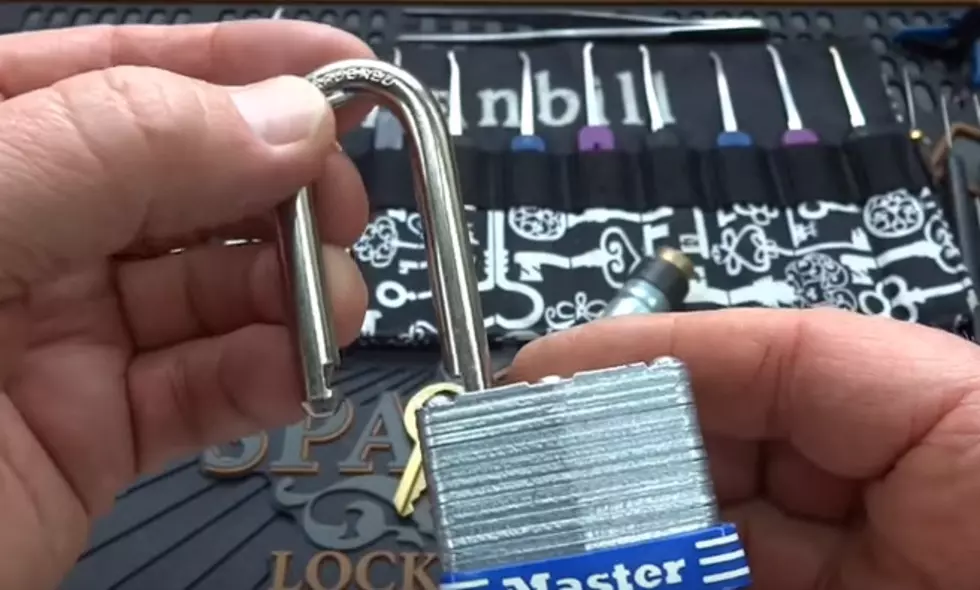 How to Easily Open a MasterLock With a Hammer [VIDEO]