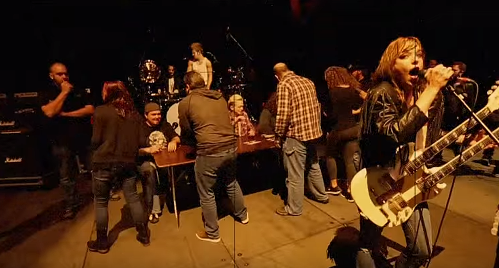 Black Stone Cherry Pranks Halestorm [VIDEO]