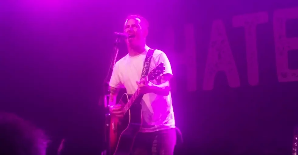 Corey Taylor Covers Prince’s ‘Little Red Corvette’ [Video]