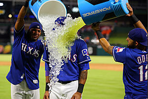 Rangers Hold Off Astros For Second Win Of Series