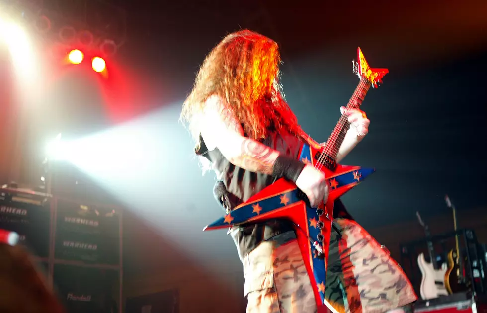 Dimebag Darrell Covering &#8216;Seek And Destroy&#8217; Live Is Epic and Awesome [VIDEO]