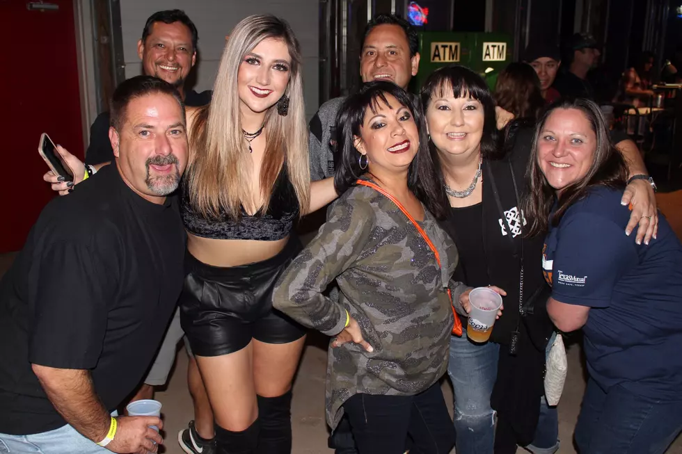 See Our 34 Favorite Crowd Photos From the Breaking Benjamin Unplugged Show