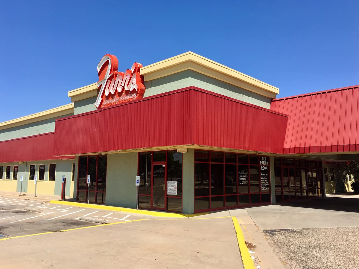 Furr's Fresh Buffet Across From the South Plains Mall Closes