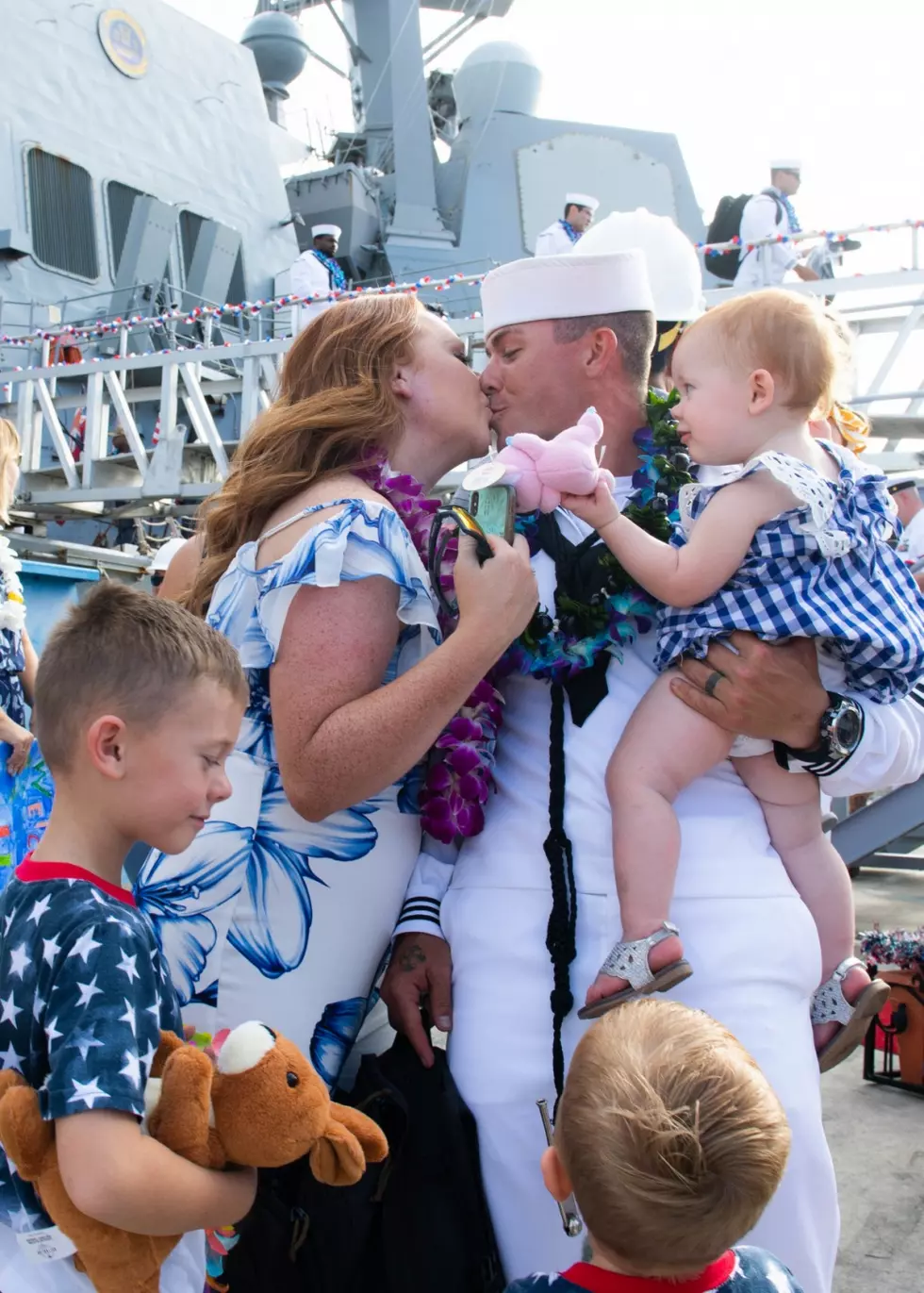 Lubbock Sailor Reunites With Family After Successful Deployment