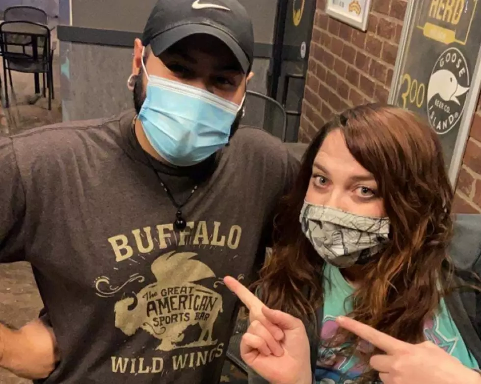 Buffalo Wild Wings Server in Lubbock Highlights Challenges During the Pandemic