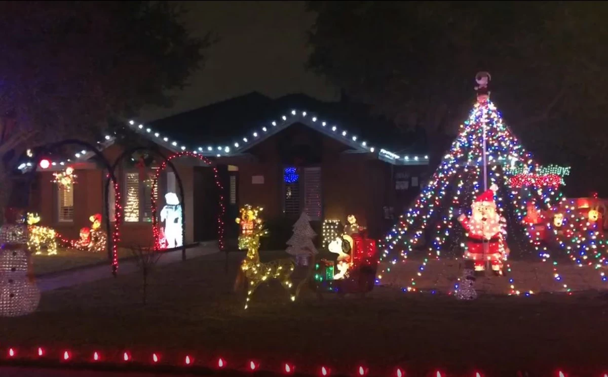 Light Up Lubbock See Pictures of Our Holiday Displays