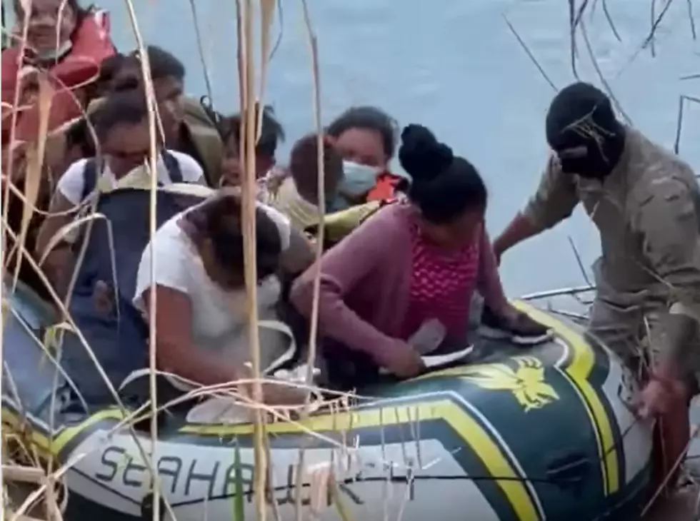 Video Shows Migrants Crossing Rio Grande Into U.S.