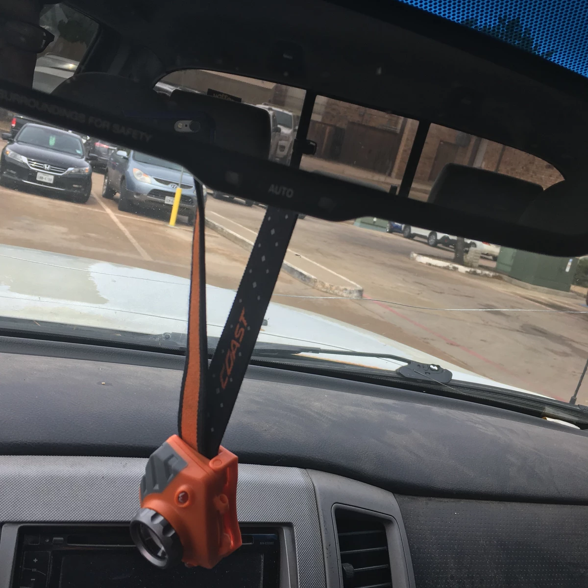 It is illegal to hang things from rearview mirrors in Illinois, but that  could soon change