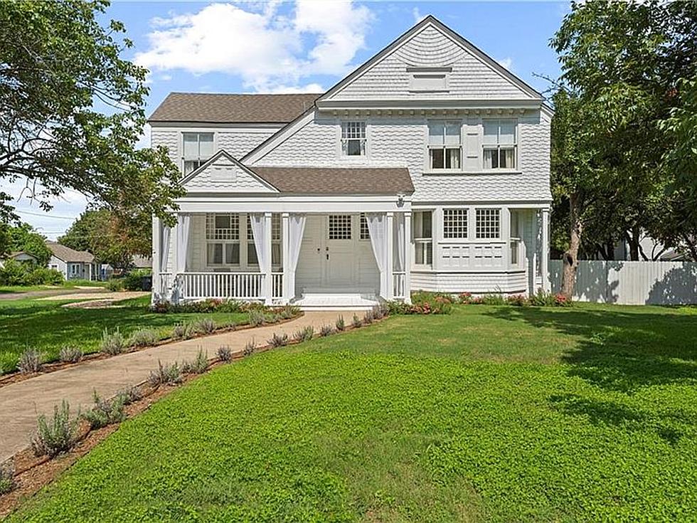 Historic Texas Home Is a Wonderland of White &#8212; and for Sale [Photos]