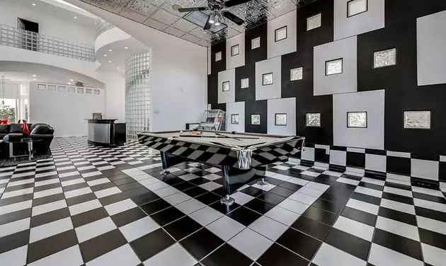 Texas House For Sale Has &#8216;Beetlejuice&#8217; Vibes- Also A Recording Studio