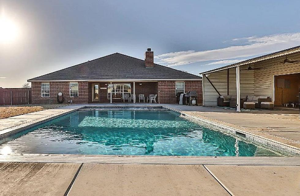 Make A Splash: Lubbock Homes For Sale With Sparkling Pools
