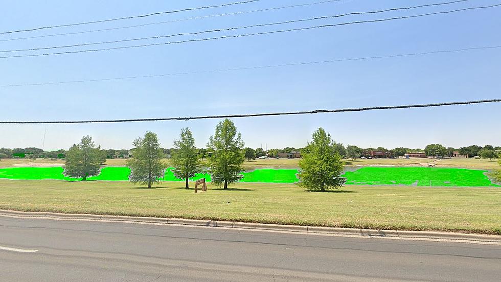 There’s Nothing To Stop Lubbock From Dyeing It’s Playa Lakes Green For Saint Patrick’s Day