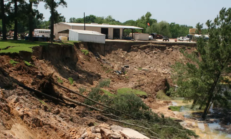 https://www.usgs.gov/media/images/sinkhole-daisetta-texas