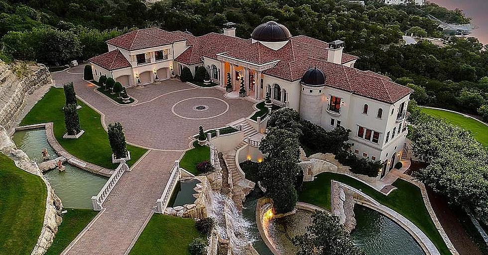 Spectacular &#038; Elegant Texas Home Will Have You Chasing Waterfalls