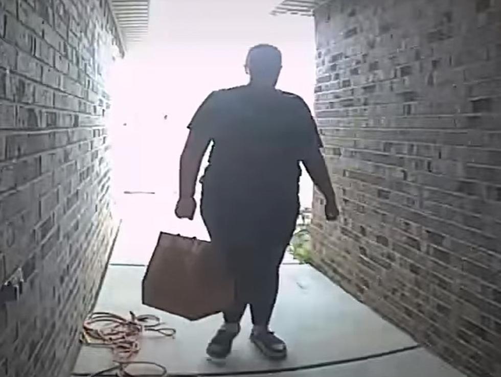 VIDEO: Angry DoorDasher Beats on Lubbock Man’s Door, Berates Him With Racial Slur